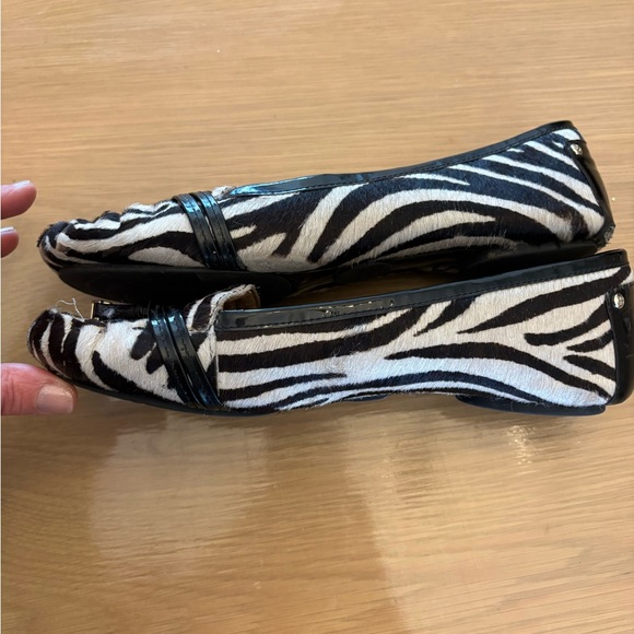 Kate Spade Zebra Print Calf Hair Flats sz 7 - Picture 4 of 5